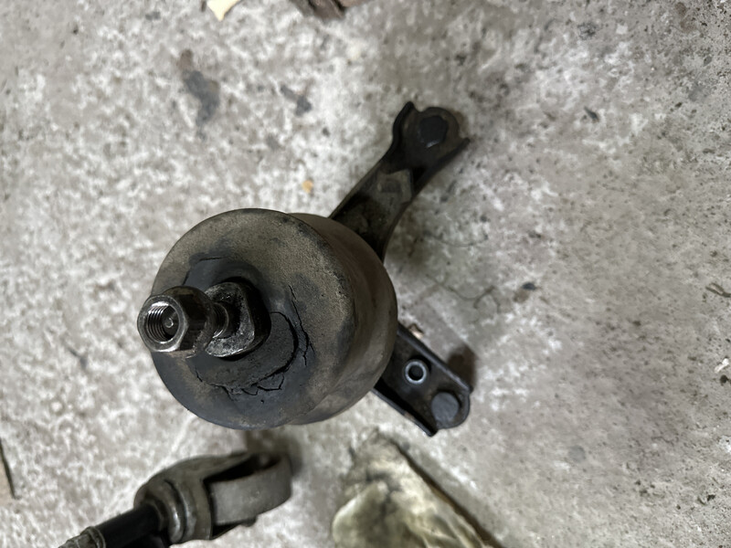 Подушка двигуна 1236281040   Toyota Camry