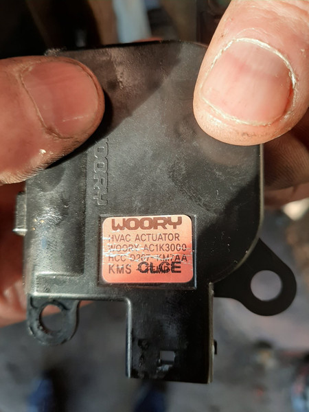 Регулятор заслонки пєчки Kia Sportage 2  2008 2.0 Дизель Дубно