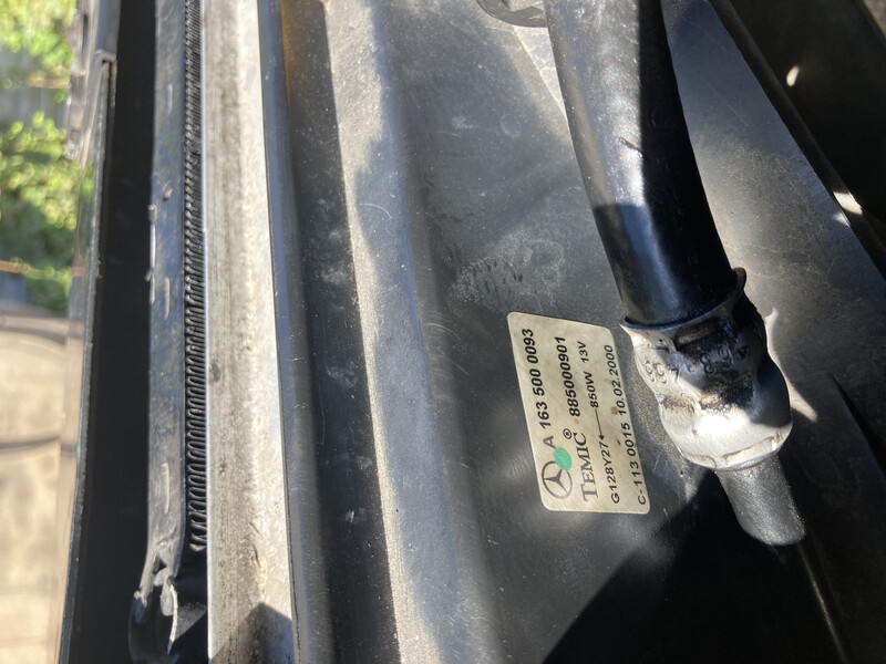 Вентилятор охолодження радіатора Mercedes M-Class W163 2000 р.  2.7 л дизель