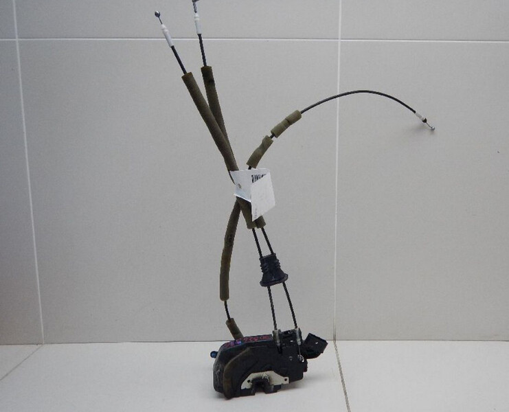 Замок двери передней левой 80501-JG400   Nissan X-Trail