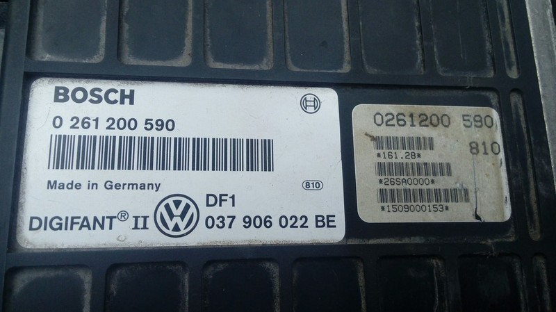 Електронний блок керування двигуном Volkswagen Fox  1993 1.8 Бензин 