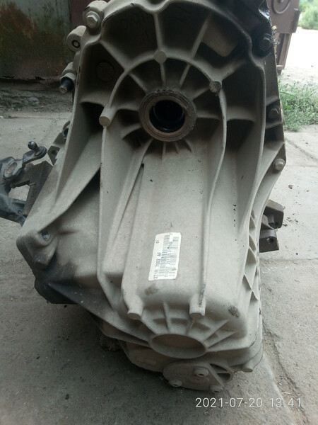 МКПП Ford Tourneo Connect универсал 2006 г.  1.8 л бензин Очаков