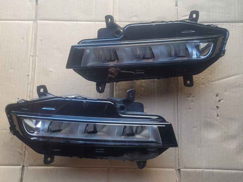 Противотуманные фары Skoda Octavia A7 RS хэтчбек 2018 г.  2.0 л дизель Днепр