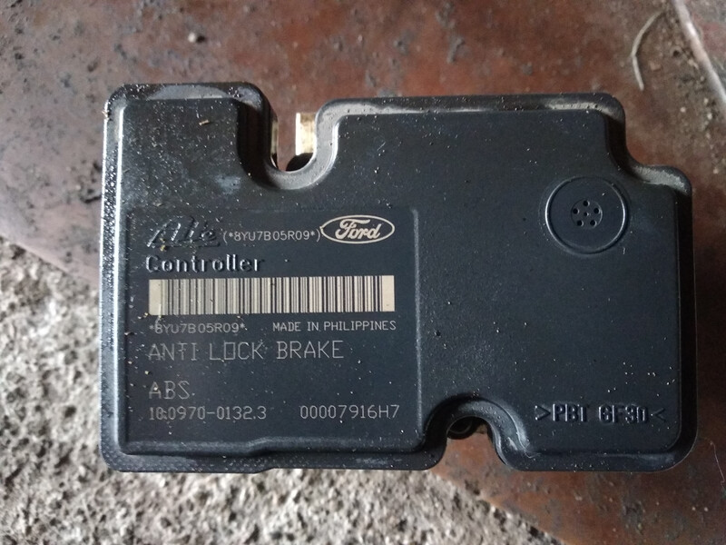 Блок управления ABS Ford Fiesta MK6 хэтчбек 2007 г.  1.6 л бензин