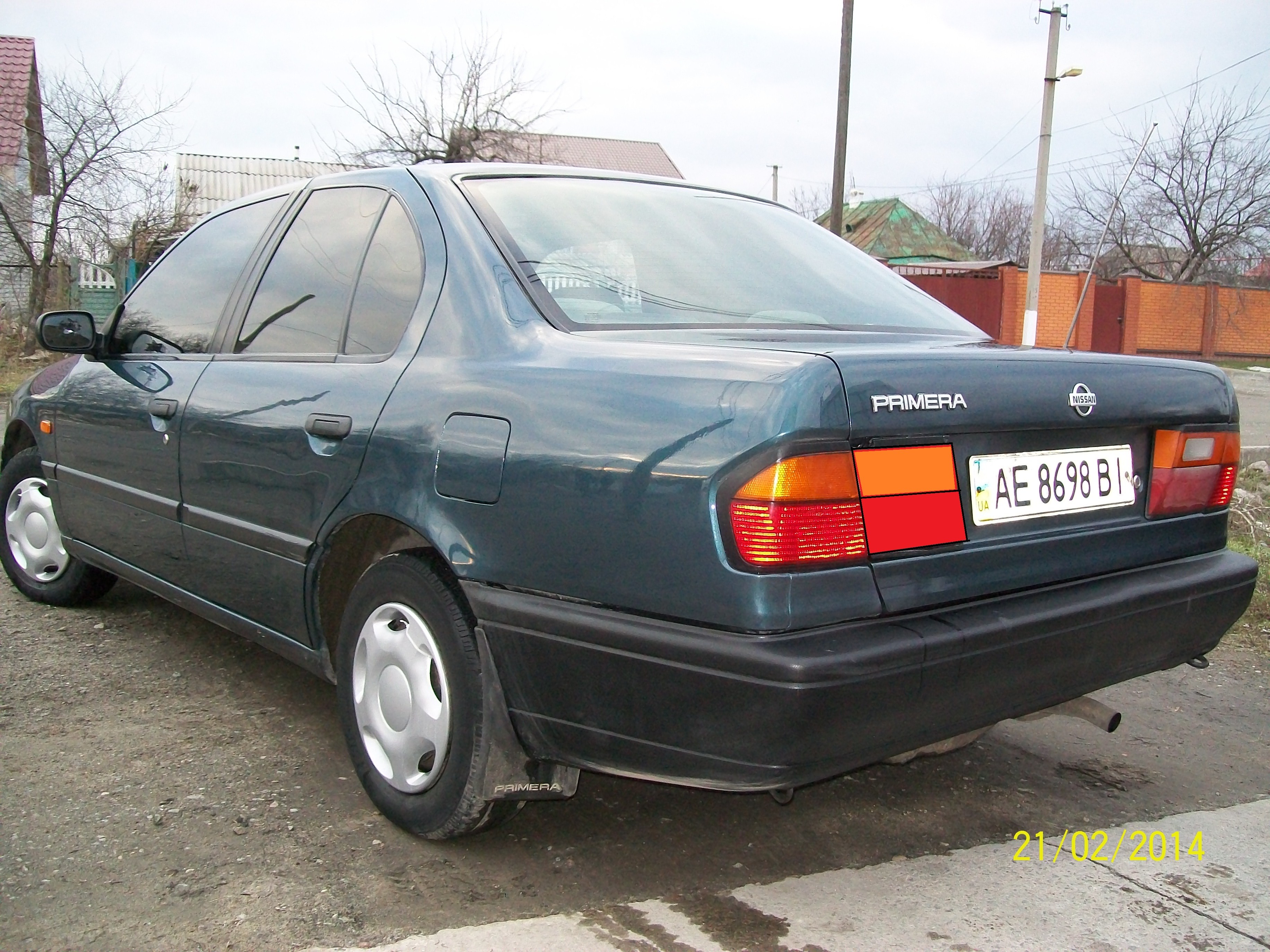 Задний левый внутрений фонарь B655599J01   Nissan Primera