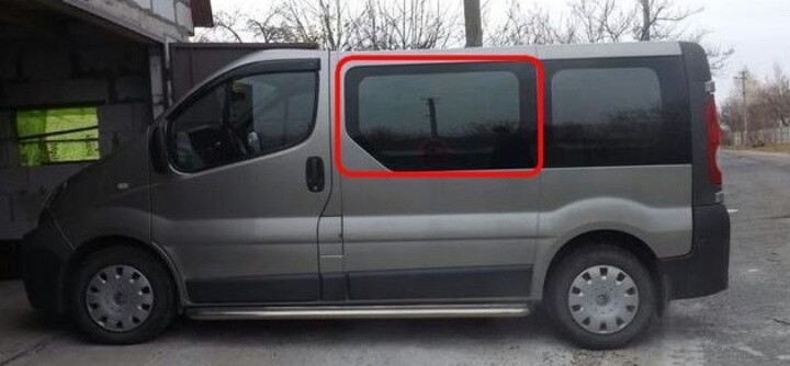 Стекло боковое Renault Trafic 2  2006 2.5 Дизель Харьков