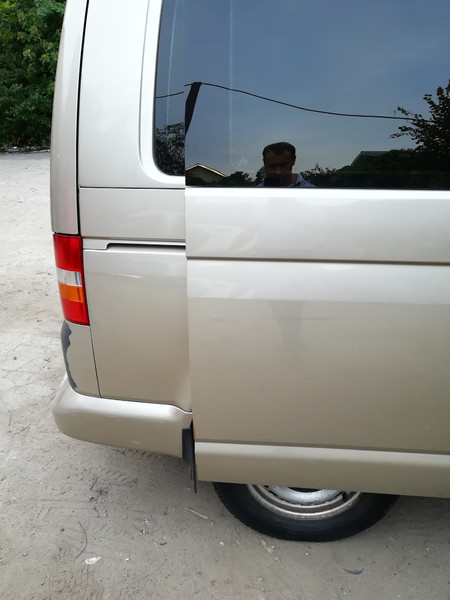 Двери передние левые, правые Volkswagen T5 (Transporter)  2008 1.9 Дизель Ровно