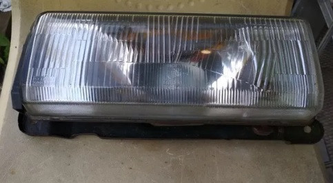 Фара передняя Mazda 626 GC купе 1987 г.  2.0 л бензин Хорол