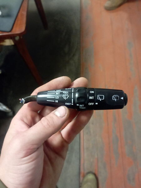 Центральний переключатель Suzuki Grand Vitara  2002 хэтчбек 2.0 Бензин Гадяч