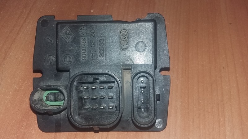 Резистор печки 7701044016   Renault Kangoo