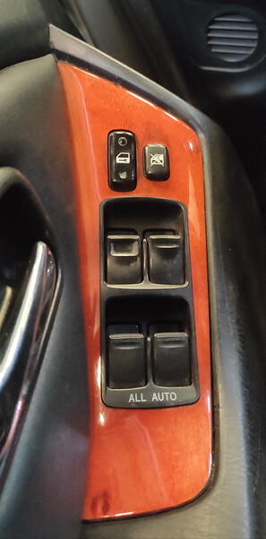 Кнопки стеклоподъемника Lexus RX универсал 2002 г.  1.8 л бензин Киев