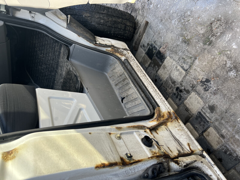 Поріг кузова правий Volkswagen Crafter  2015 2.0 Дизель Бердичів