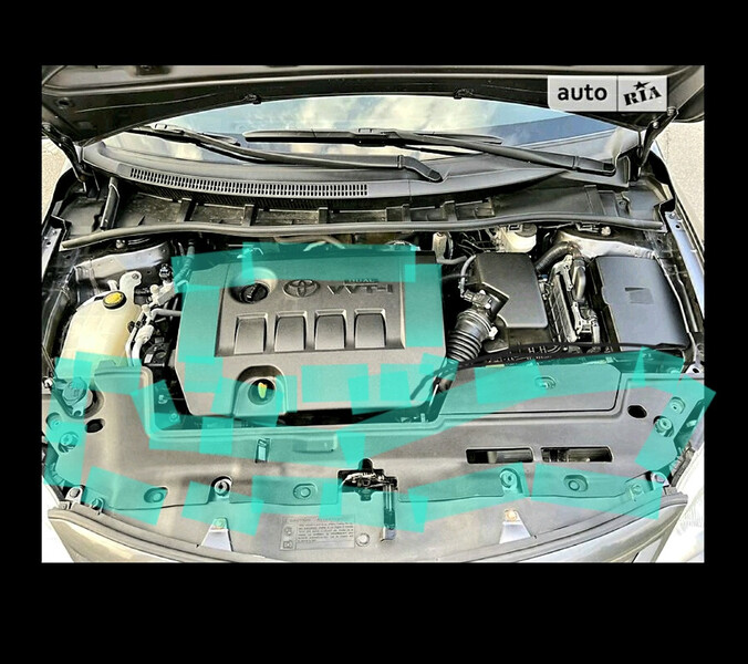 Накладка мотора пластмаса Toyota Corolla E150 2011 г.  1.6 л бензин Желтые Воды