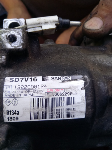 Компрессор кондиционера Renault Duster  2012 1.5 Дизель Николаев
