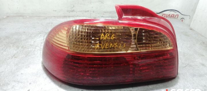 Левый задний фонарь ресталинг Toyota Avensis  2001 2.0 Бензин Киев