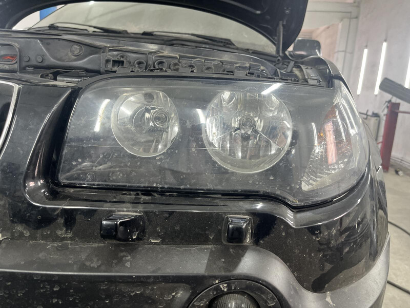Фара левая BMW X3 e83 2004 г.  3.0 л дизель Бердичев