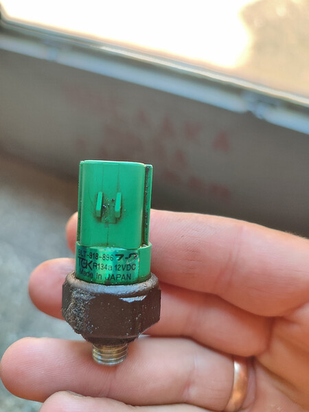 Датчик давления фреона Renault Magnum  2007 12.0 Дизель Киев