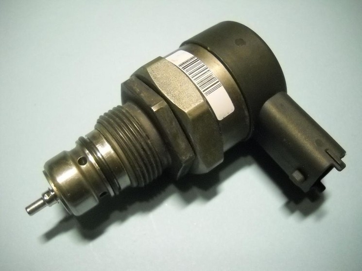 Датчик тиску палива 31402-2А400   Hyundai Accent, Hyundai H1, Hyundai Santa FE, Hyundai Sonata, Kia Carens, Kia Ceed, Kia Cerato, Kia Magentis, Kia Rio