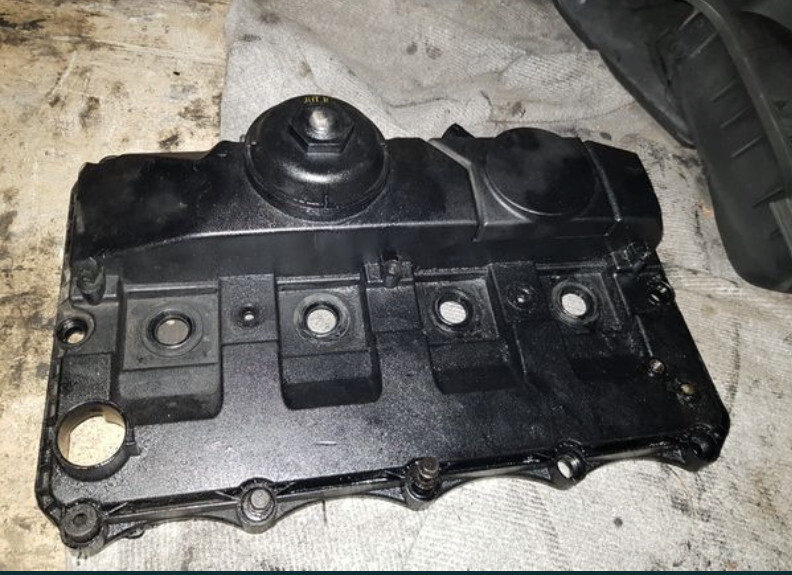 Клапанна кришка 6C1Q6K271DC   Ford Transit