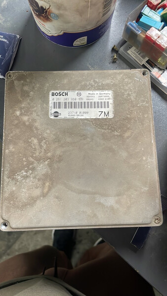 Электронный блок управления двигателем Nissan Micra K11  1996 хэтчбек 1.0 Бензин Львов