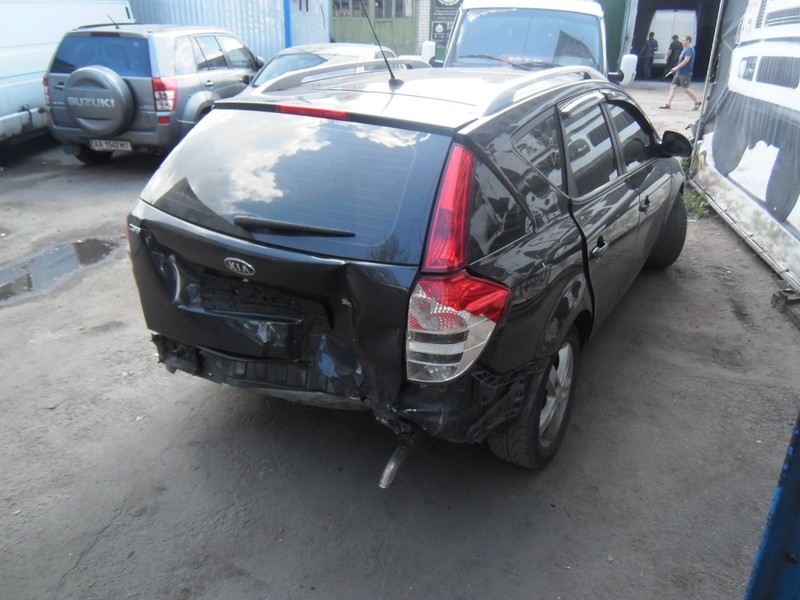 Бампер задний 86611-1H100   Kia Cee`d