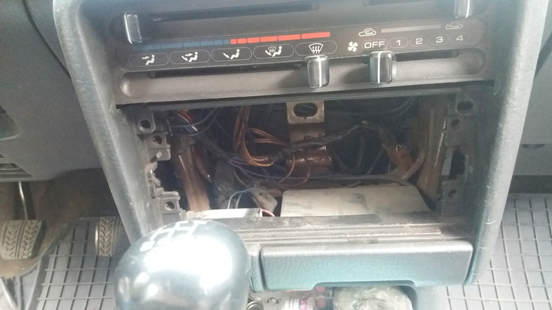 Пластик салона Mazda 323  1992 1.7 Дизель Днепр