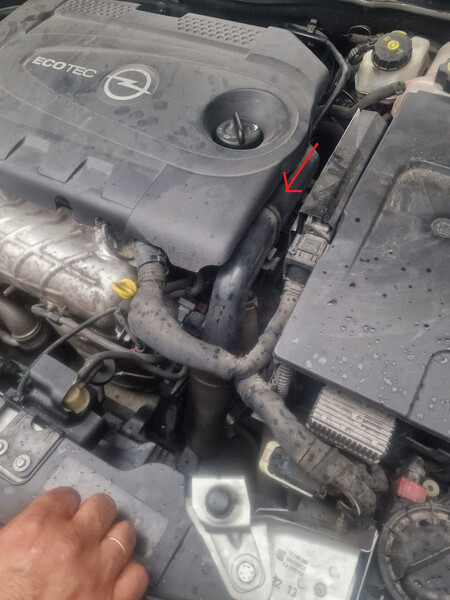 Патрубок Opel Insignia SPORTS TOURER универсал 2012 г.  20.0 л дизель