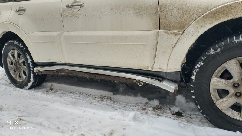 Подножка правая Mitsubishi Pajero Wagon  2008 3.8 Бензин Одесса