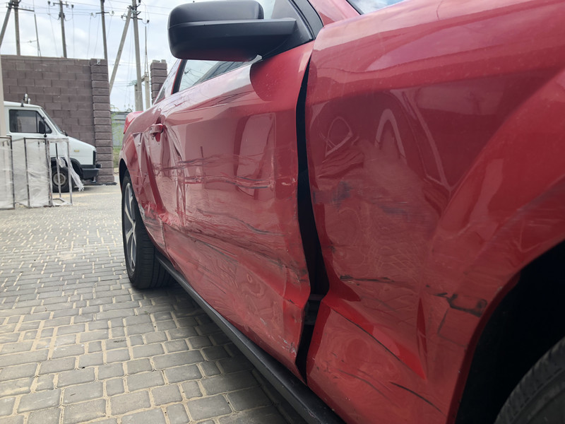 Дверь передняя правая, правые переднее и заднее крыло Ford Mustang  2008 купе 4.0 Бензин Киев