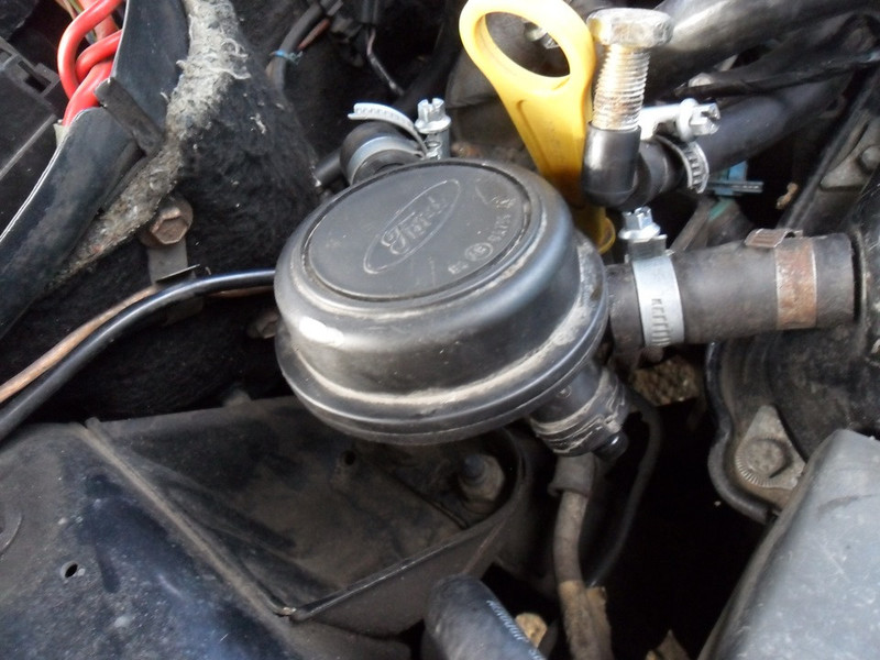 Клапан PCV Ford Escort  1994 хэтчбек 1.4 Бензин Киев