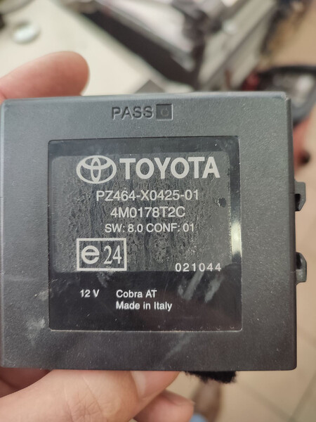 Блок управления парктрониками Toyota Avensis  2007 1.8 Бензин Киев