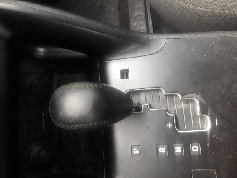 Кнопка шифт Hyundai ix35 2011 г.  2.0 л бензин Киев