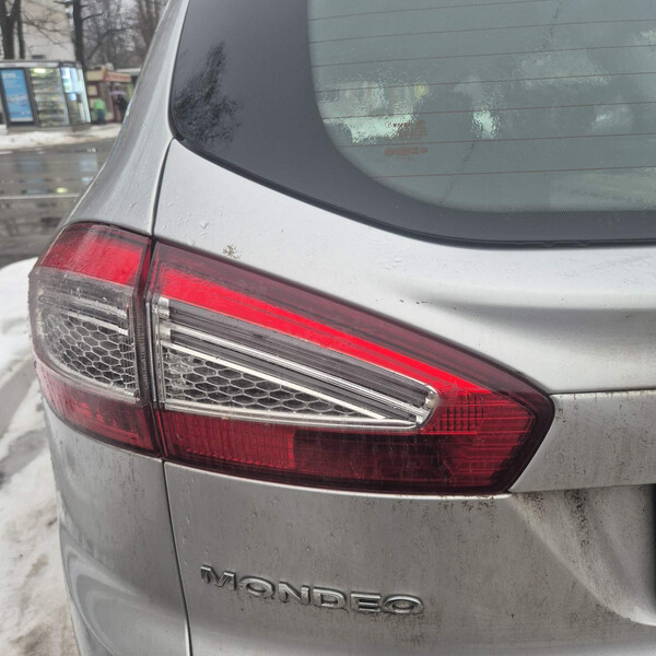 Ліхтар лівий на кришку Ford Mondeo 4  2012 универсал 2.0 Дизель 