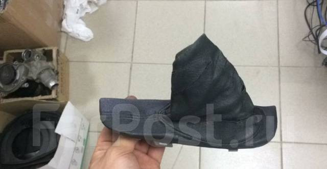 Кожух ручки ручного тормоза Peugeot 308  2010 хэтчбек 1.6 Бензин Днепр