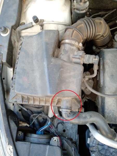 Корпус повітряного фільтра Chevrolet Cruze  2013 1.8 Бензин 