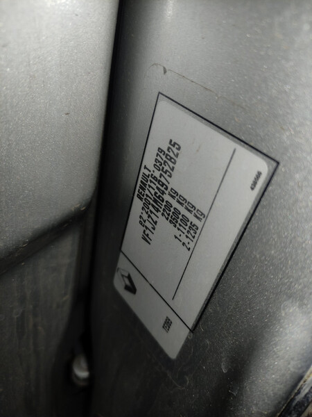 Бампер передний Renault Scenic 3 2010 г.