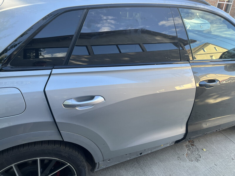 Задня права дверка Audi Q8 quattro 2021 г.  3.0 л бензин