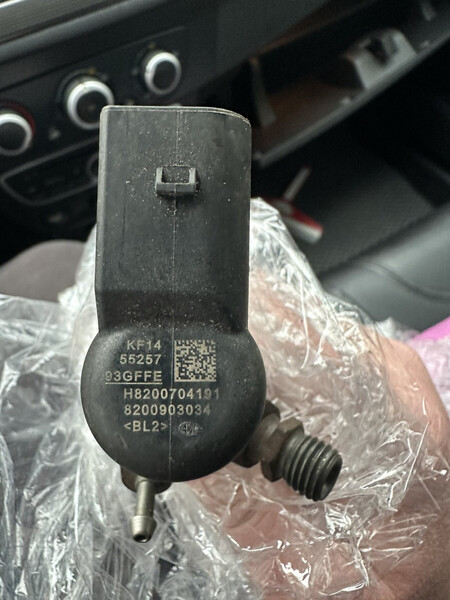 Форсунки Renault Megane 3 универсал 2009 г.  1.5 л дизель Полтава