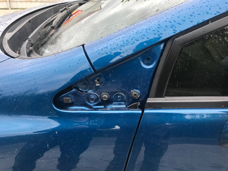 Уголок чорний біля зеркала лііий Honda Civic  2015 2.3 Бензин 