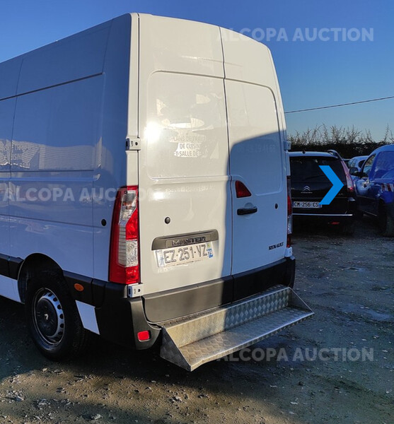 Бампер задний Renault Master 2018 г.  2.3 л дизель Луцк