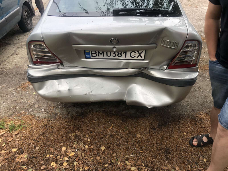 Крышка багажника (можно голую или со стеклом) цвет серебро, под дворник Skoda Octavia Тур 2003 хэтчбек 1.6 Бензин Киев