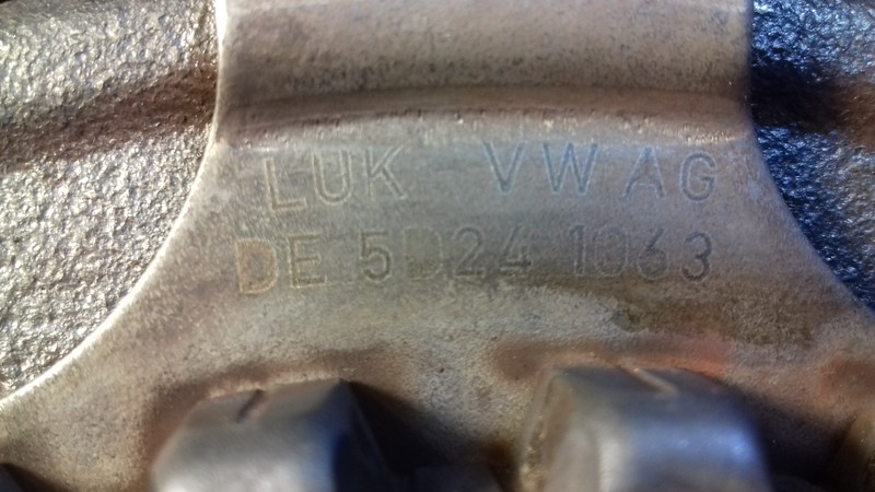 Натискний диск зчеплення Volkswagen Passat B7  2012 універсал 1.4 Бензин Житомир