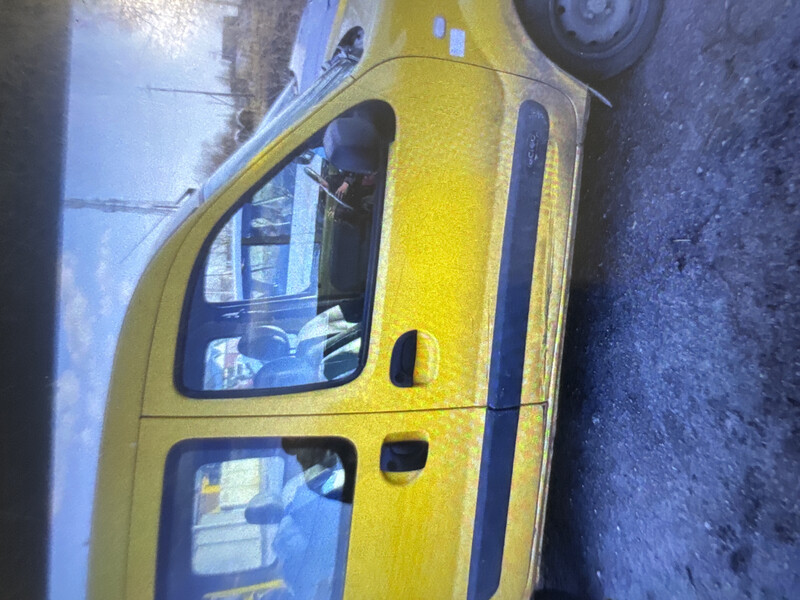 Двері передні праві Renault Kangoo 1 2006 1.6 Дизель Чернігів