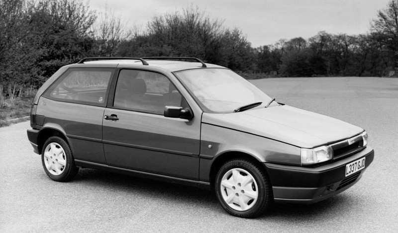 Рейлинги Fiat Tipo  1994 хэтчбек 1.4 Бензин Днепропетровск