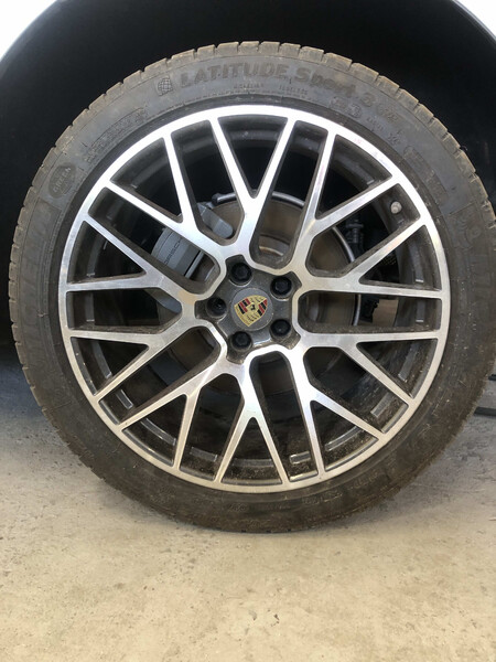 Диск колесный Porsche Macan 2020 г.  2.0 л бензин Днепр