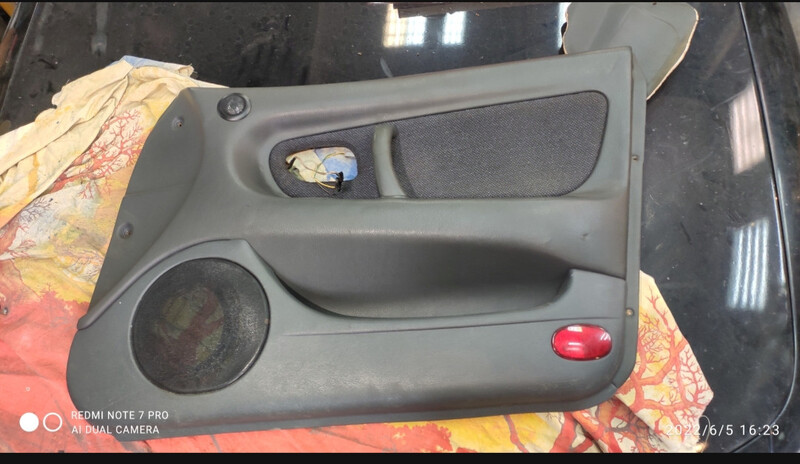 Дверная карта Mitsubishi Galant 7  1994 2.0 Бензин Одесса