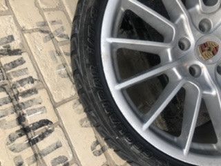 Гума зимова Porsche Cayenne  2008 4.8 Бензин Харків
