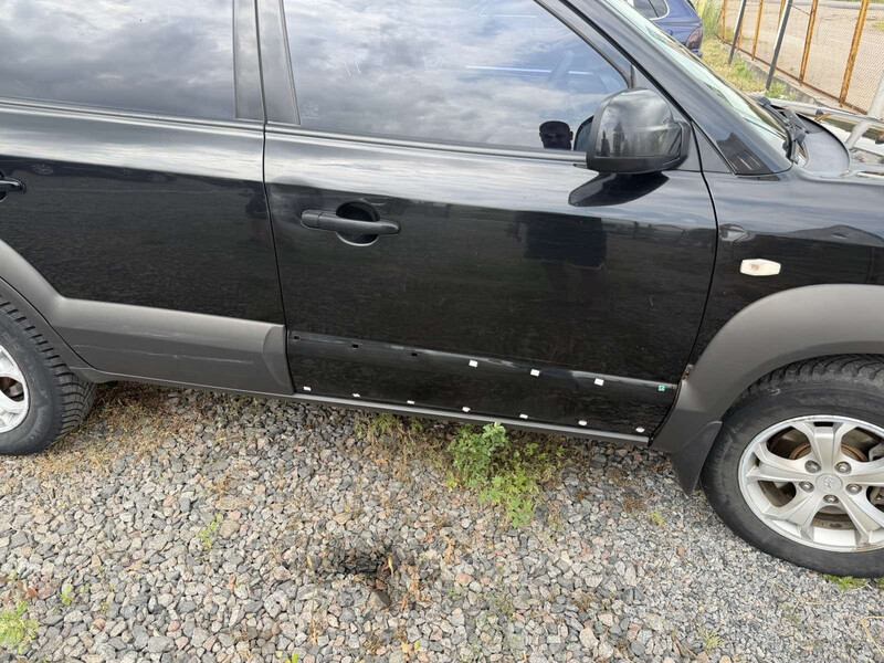 Молдинг двери Hyundai Tucson  2006 универсал 2.0 Бензин Харьков