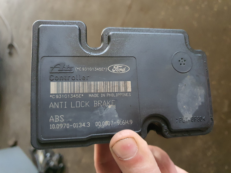 Блок ABS Ford Fusion универсал 2011 г.  1.4 л бензин Сумы