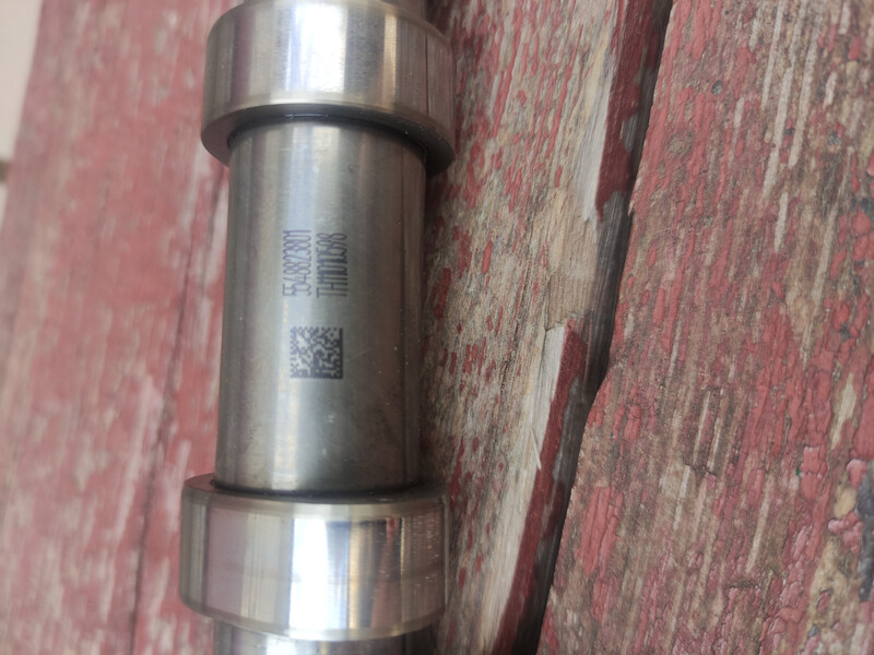 Розподільний вал 5548823801   Opel Insignia